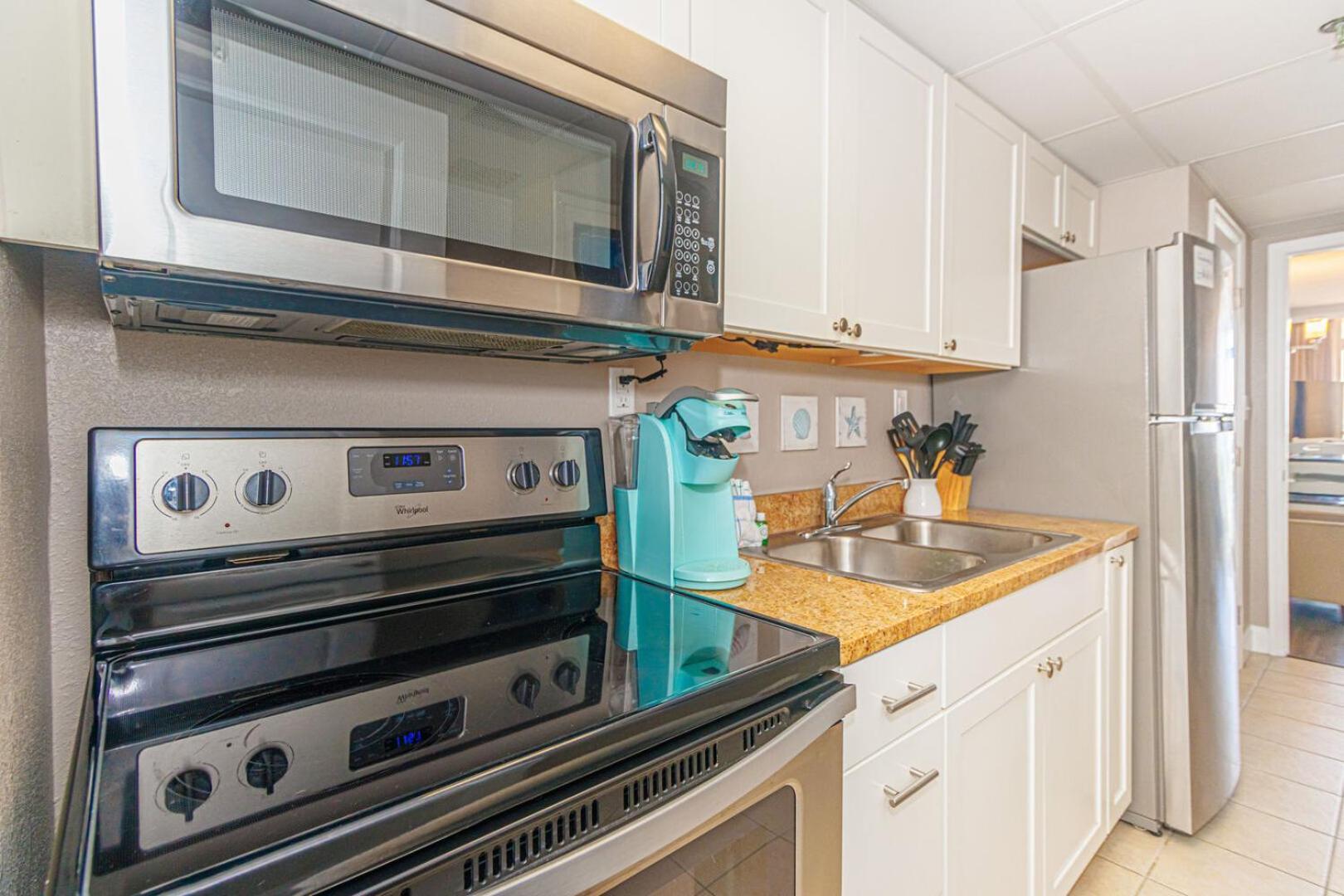 Oceanfront 1 Bedroom Suite With Beautiful Decor And Accents Caravelle Resort 1039 Sleeps 6 Guests Миртъл Бийч Екстериор снимка